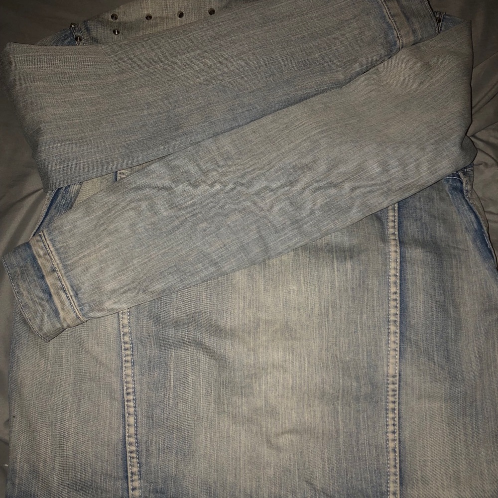 Jean jacket! - Picture 3 of 4